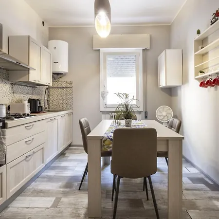 아파트 Nel Centro Di 파엔차